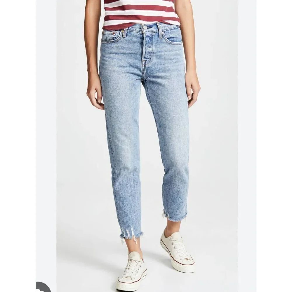 Levi's Wedge Frayed Hem Jeans 27
